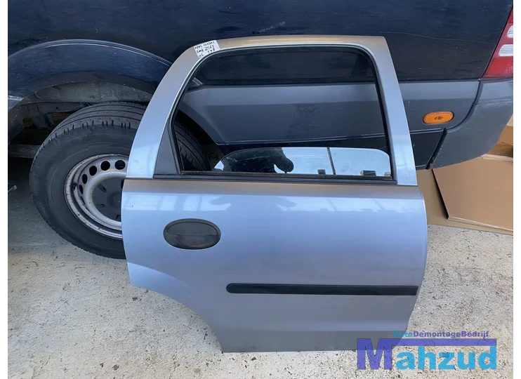 Koop Portier | Deur | Enkel bij Autodemontagebedrijf Mahzud