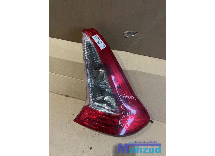 Koop Achterlicht | Enkel bij Autodemontagebedrijf Mahzud