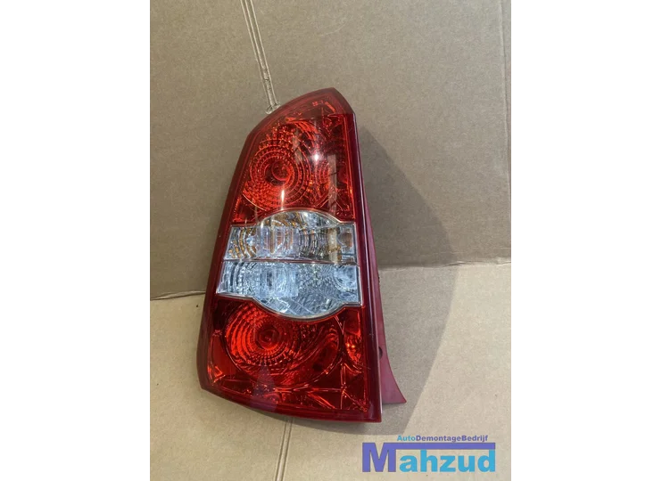 Koop Achterlicht | Enkel bij Autodemontagebedrijf Mahzud