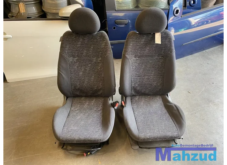 Koop Compleet interieur bij Autodemontagebedrijf Mahzud