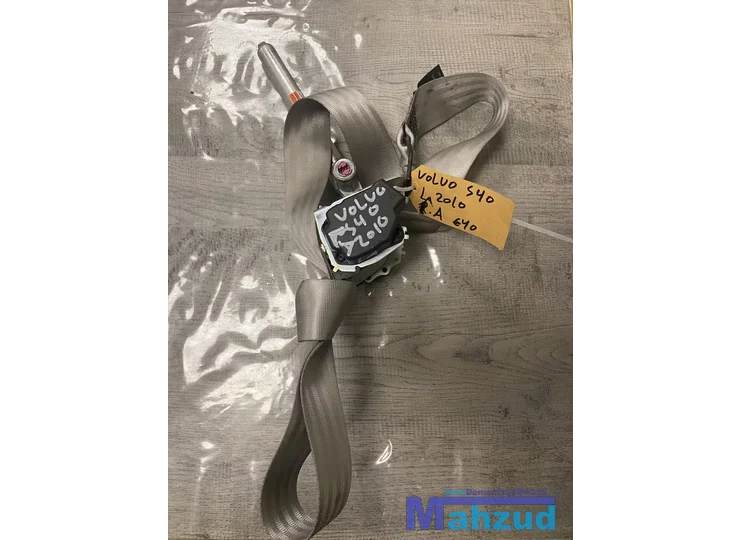 Koop Gordel | Enkel bij Autodemontagebedrijf Mahzud