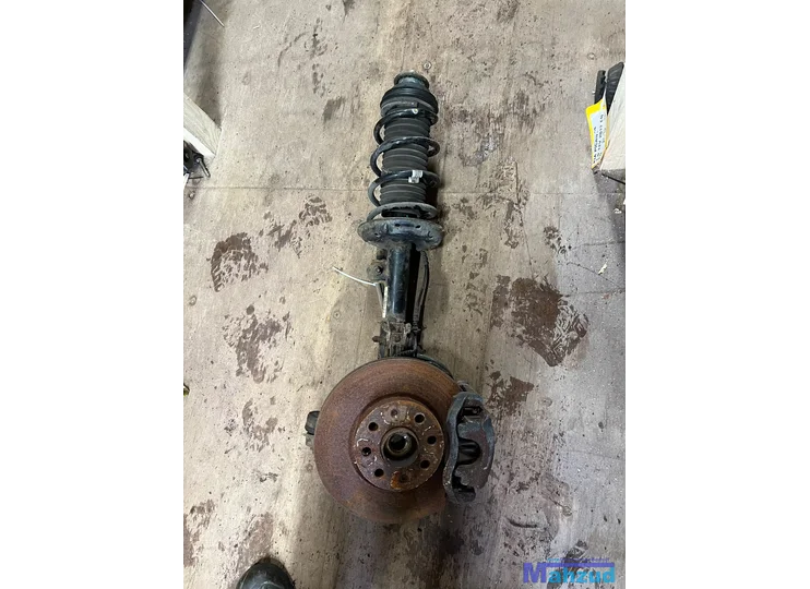 Koop Veerpoot compleet | Enkel bij Autodemontagebedrijf Mahzud