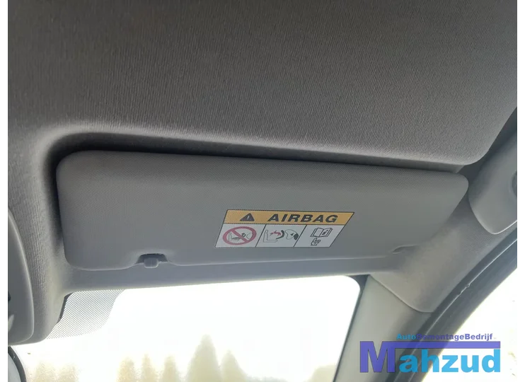 Koop Zonneklep | Enkel bij Autodemontagebedrijf Mahzud