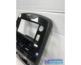 Koop Middenconsole bij Autodemontagebedrijf Mahzud