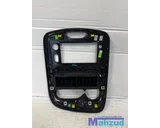 Koop Middenconsole bij Autodemontagebedrijf Mahzud