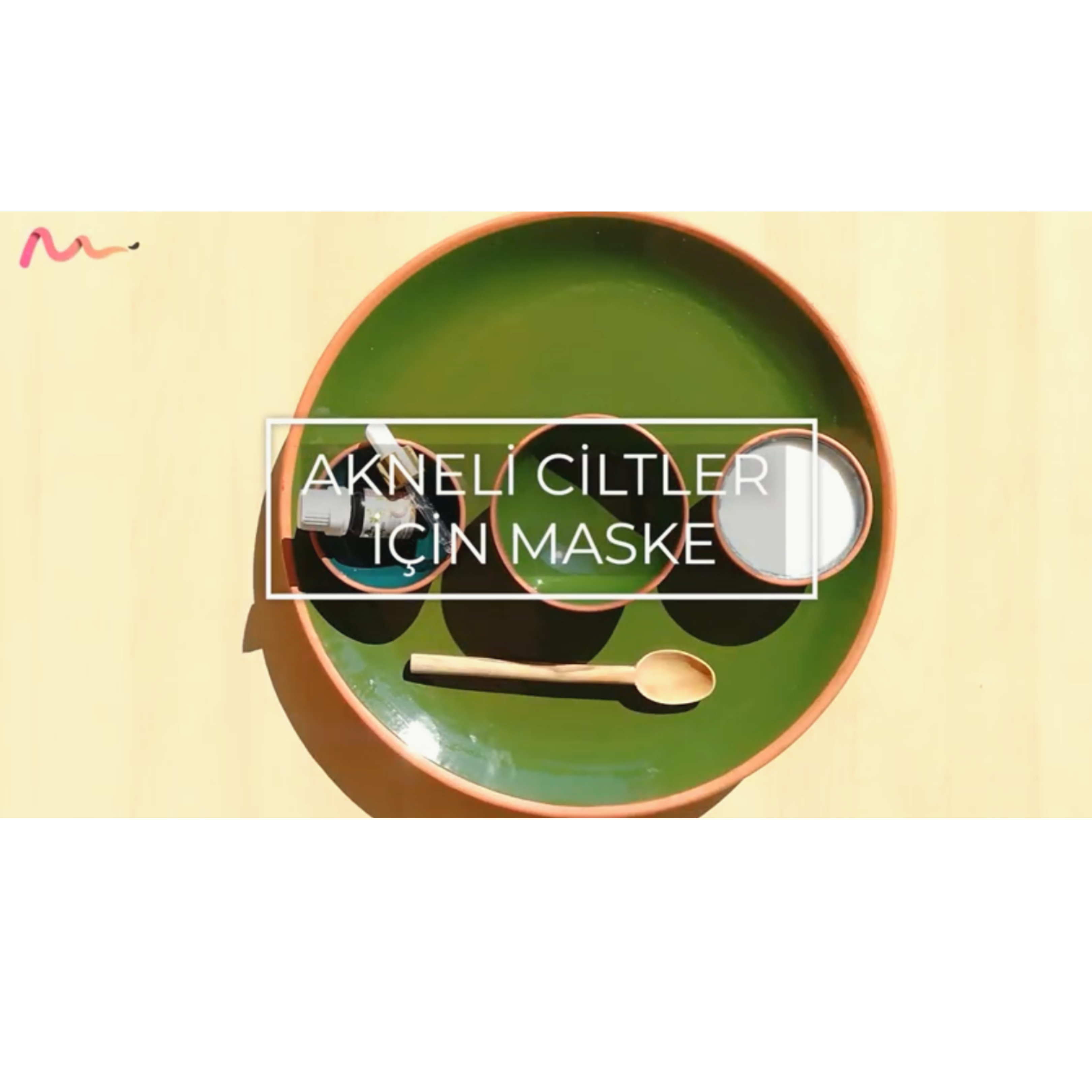 Akneli Ciltler İçin Evde Maske Yapımı