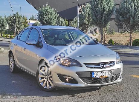 Opel Astra Sedan 1.4 Turbo Edition Plus 140HP