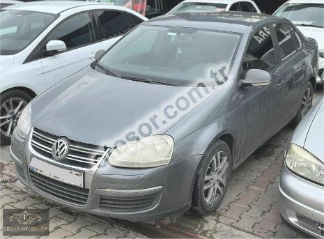 Volkswagen Jetta 1.6 Fsi Midline 115HP