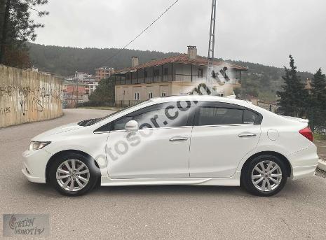 Honda Civic Sedan 1.6 i-VTEC Eco Elegance 125HP