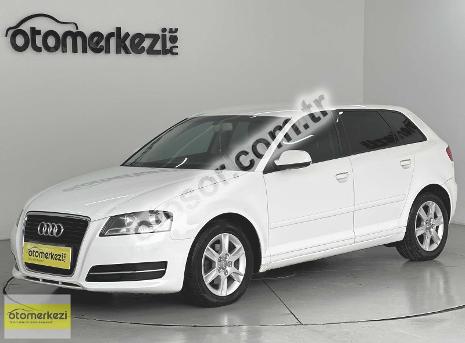 Audi A3 Sportback 1.6 Tdi Attraction S-Tronic 105HP