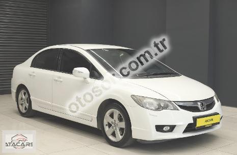 Honda Civic Sedan 1.6 i-VTEC Premium 125HP