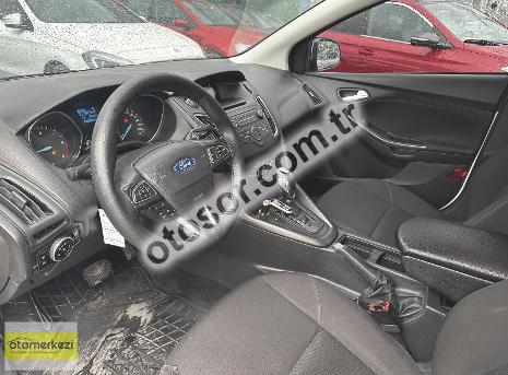 Ford Focus 1.5 Tdci Trend X Powershift 120HP