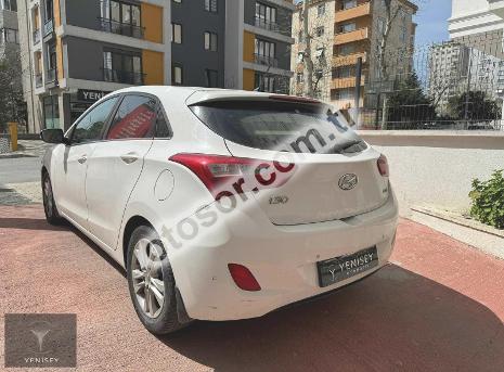 Hyundai I30 1.6 Crdi Style 128HP