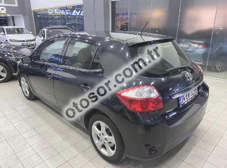 Toyota Auris 1.4 D-4D Comfort Extra 90HP