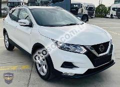 Nissan Qashqai 1.2 DIG-T Tekna X-tronic 115HP