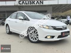 Honda Civic Sedan 1.6 i-VTEC Eco Premium 125HP