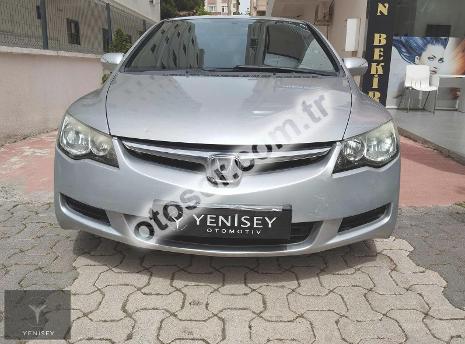 Honda Civic Sedan 1.6 i-VTEC Dream 125HP