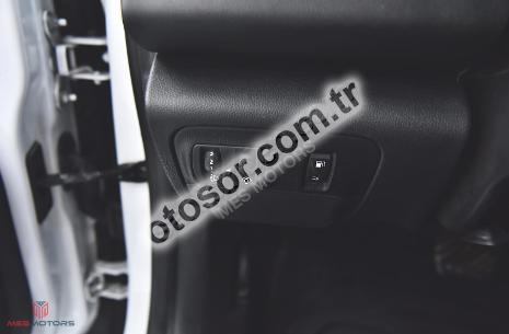 Renault Megane Sedan 1.5 Dci Touch Edc 110HP