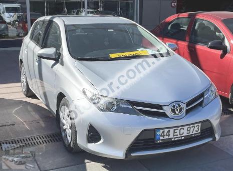 Toyota Auris 1.33 Life 99HP