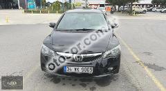 Honda Civic Sedan 1.6 i-VTEC Premium 125HP