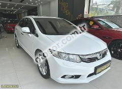 Honda Civic Sedan 1.6 i-VTEC Elegance 125HP