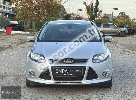 Ford Focus 1.6 Ti-VCT Titanium Powershift 125HP