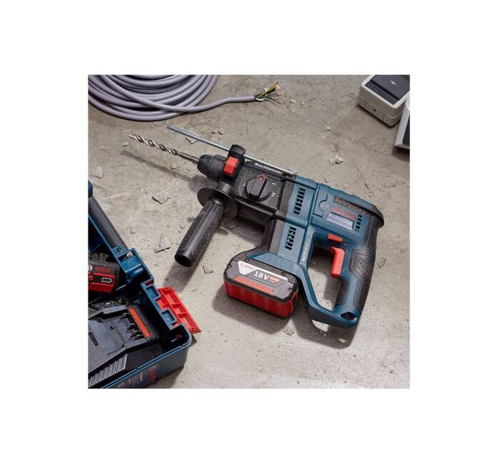 Marteau Perforateur sans fil 18V BOSCH + 2 Batteries lithium 5Ah 1.7Joules  SDSplus Chargeur Coffret