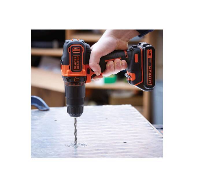 Perceuse Black & Decker Perceuse visseuse à percussion filaire