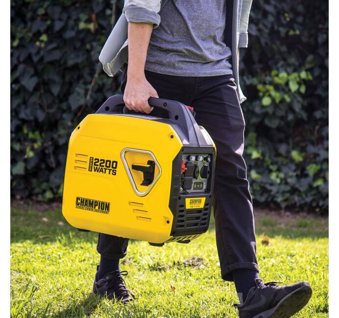 GENERATEUR D'ENERGIE SILENCIEUX 2200W INVERTER ESSENCE MOTEUR 79 CM3 2.2 KVA CHAMPION PROTECTION SURCHARGES AVR POIDS 17.6 KG