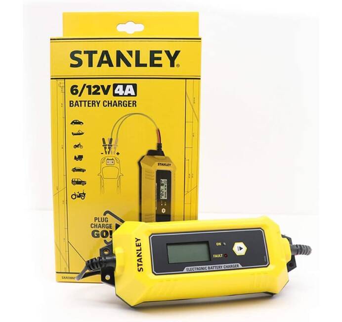 Chargeur de batterie intelligent 4A 230V 6/12V Voiture Moto Microprocesseur  Ecran LCD Maintient de charge Stanley