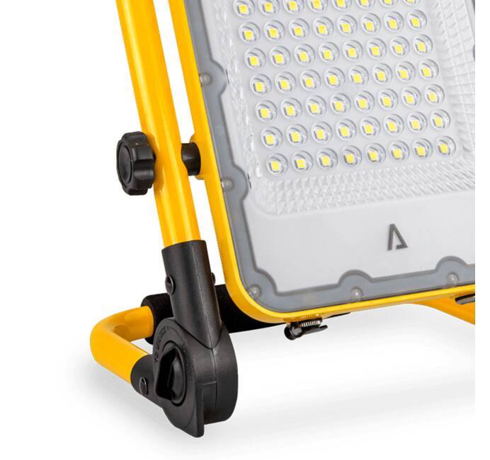 Projecteur LED Spot rechargeable 30W 1200Lm 6000K Extérieur/Intérieur 3  modes Autonomie 4-12h Chantier Travaux