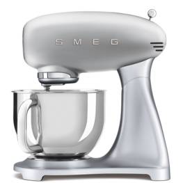 Robot pâtissier SMEG Gris métal 800W 4.8L 10 vitesses design années 50 Accessoires inclus SMF02SVEU