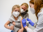 BNT/輝瑞5歲以下兒童疫苗已向美遞批准申請　白宮：最快6/21開打