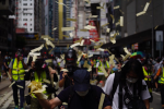 71 Causeway Bay Finden Sie einen Weg, um 370 Menschen zu schreien verhaftet 10 Personen in Verletzung des nationalen Sicherheitsgesetzes beteiligt