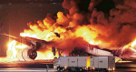羽田飛機相撞變火球 10港客平安 客機379人瞬間疏散 專家讚奇蹟