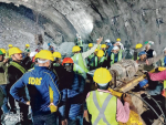 印度塌隧道困40工人 有糧水仍待救