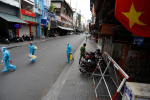 越南胡志明市居民下周起居家防疫　動員軍警執法配送食物