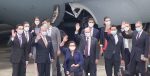 美參議員抵台灣旋風式訪問　宣布向台捐贈 75 萬劑武肺疫苗