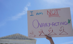 美最高法院推翻墮胎權、逾五成民眾反對，密西西比州唯一墮胎診所被迫關門