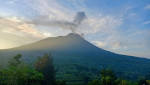 印尼塞梅魯火山噴發增至13人罹難 10人脫困