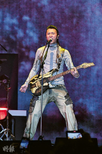 謝霆鋒啟德演唱會加開一場