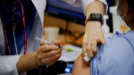 南韓疫情｜首次證明死亡病例與疫苗有關 接種阿斯利康60至74歲人士下月可接種輝瑞