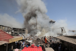 濃煙漫天！亞美尼亞首都購物中心煙火倉庫爆炸　已1死45傷