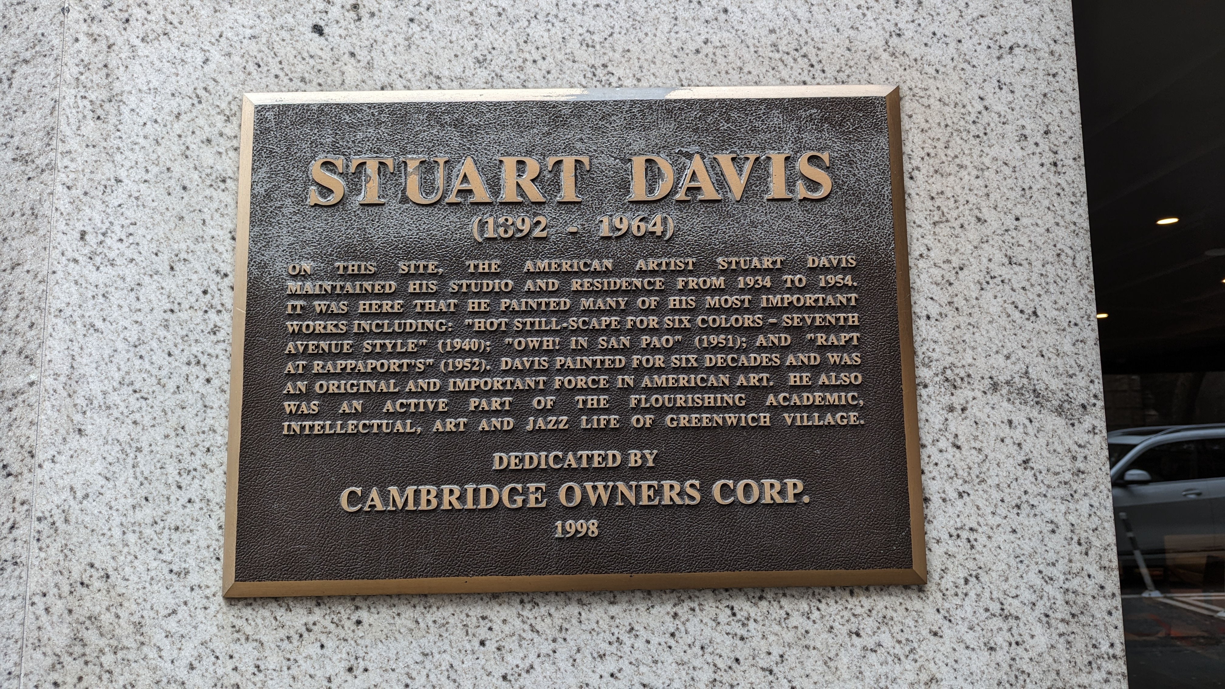 STUART DAVIS (1392-1964) ON THIS SITE, THE AMERICAN ARTIST STUART DAVIS MAINTAINED HIS STUDIO AND RESIDENCE FROM 1934 ΤΟ 1954. IT WAS HERE THAT HE PAINTED MANY OF HIS MOST IMPORTANT WORKS...