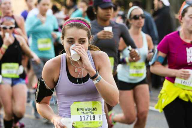 ways-to-carry-water-while-running.jpeg