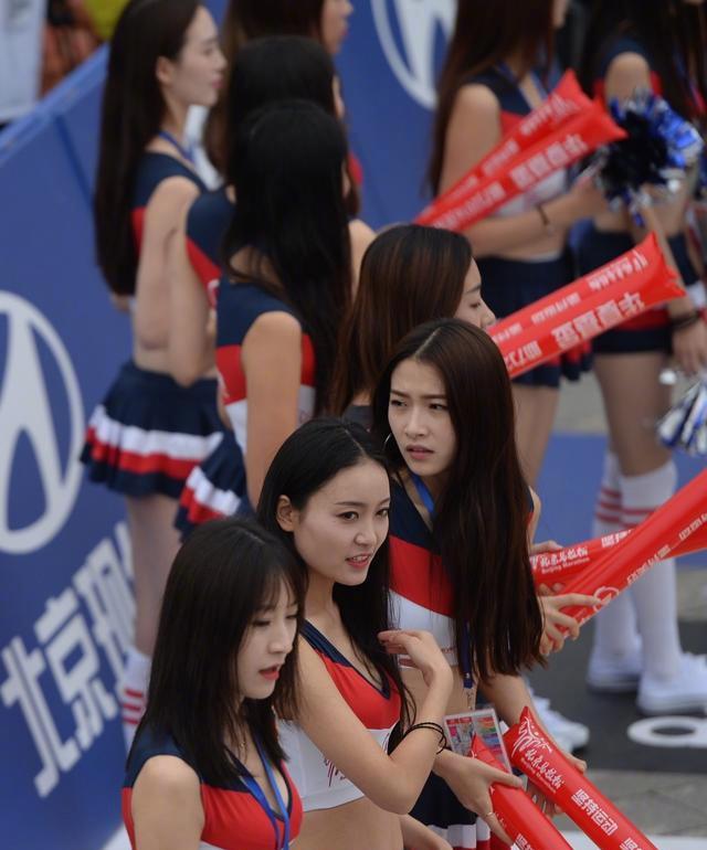 ab6c168agy1fvb3c6ycy1j20hs0mbdh6.jpg