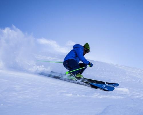 skiing great bear-crop-500x500-d702b-thumb-500x400.jpg