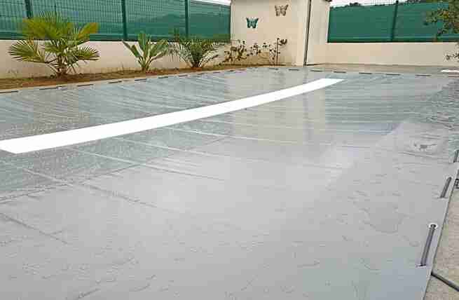 BACHE PISCINE SUR MESURE