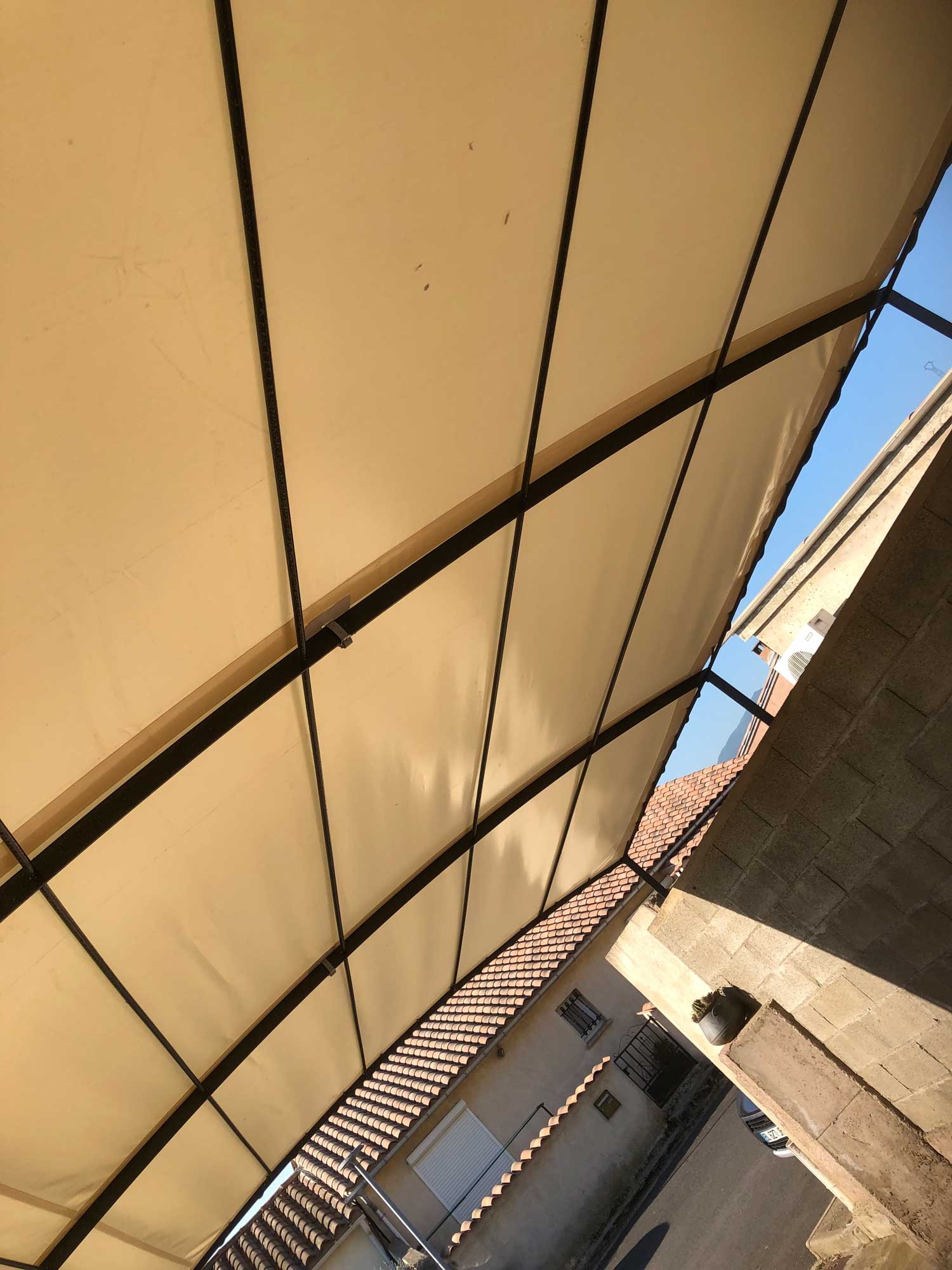 White Pergola Cover 2x3 m Solar Protection - 15 years Warranty TECPLAST - XP680M2PR - Waterproof PVC Pergola Canvas - Made in France - Images