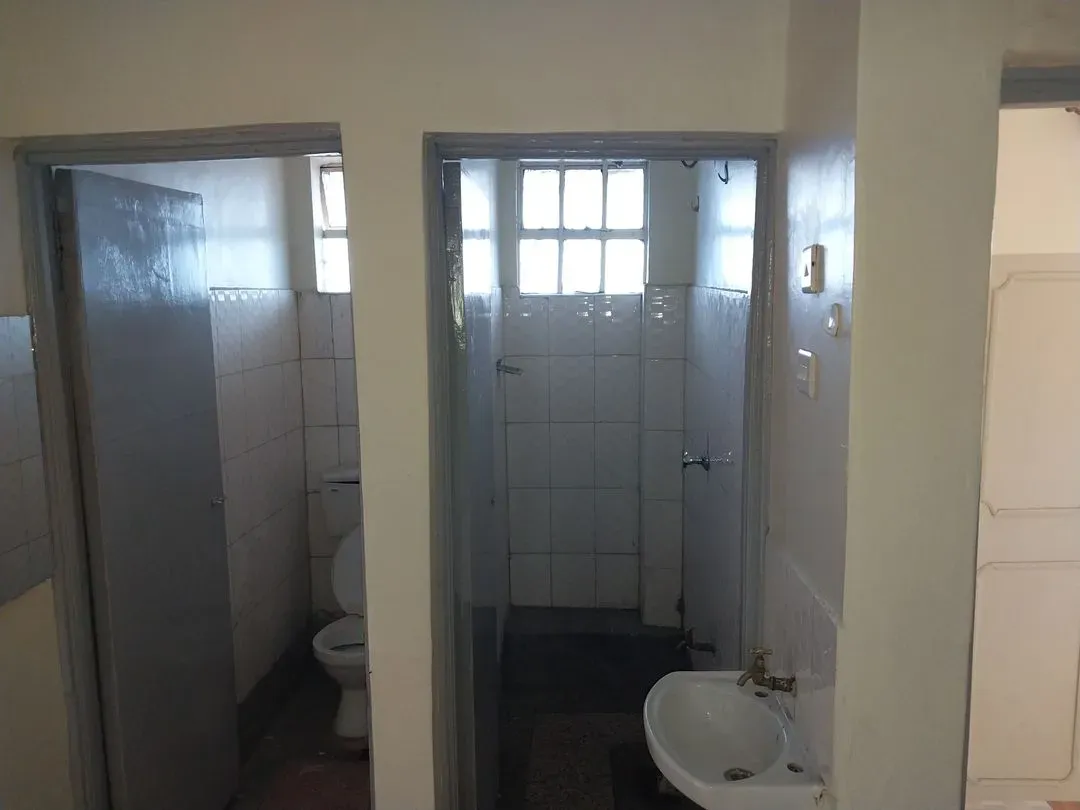 3 bedroom Apartment for rent - Kshs 25,000/mo -  in Donholm opposite Deliverance Church Donholm, Gatonye Court, Donholm, Nairobi, Kenya, Nairobi - property image 6